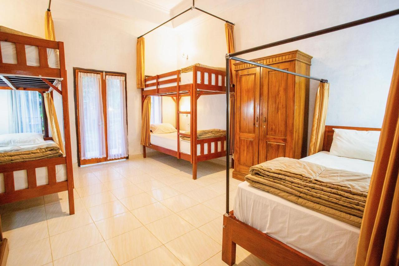 Kamasanti Hostel Toyapakeh Esterno foto
