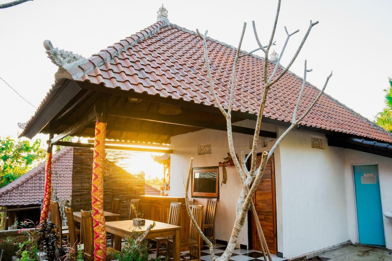 Kamasanti Hostel Toyapakeh Esterno foto
