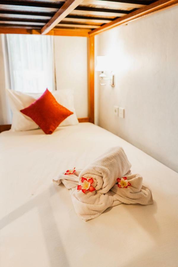 Kamasanti Hostel Toyapakeh Esterno foto
