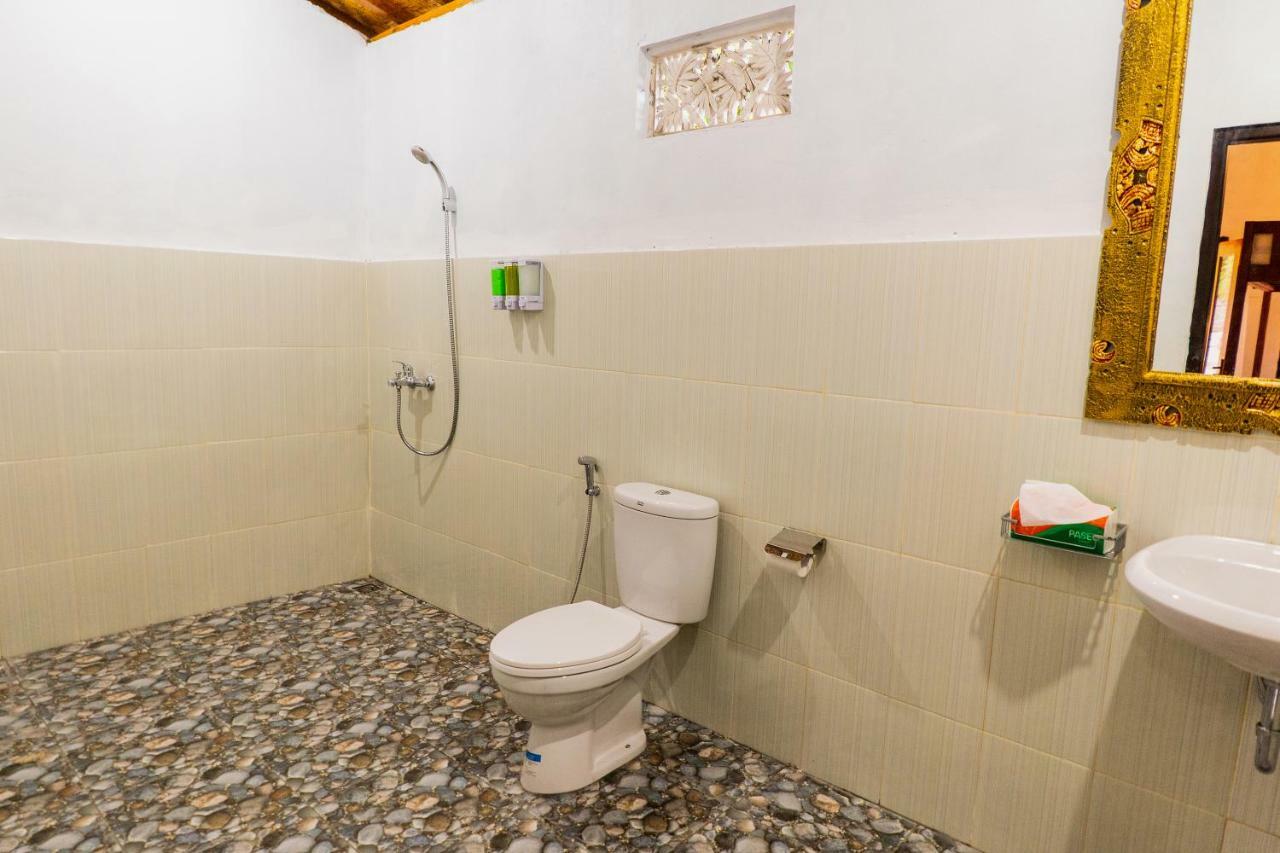 Kamasanti Hostel Toyapakeh Esterno foto