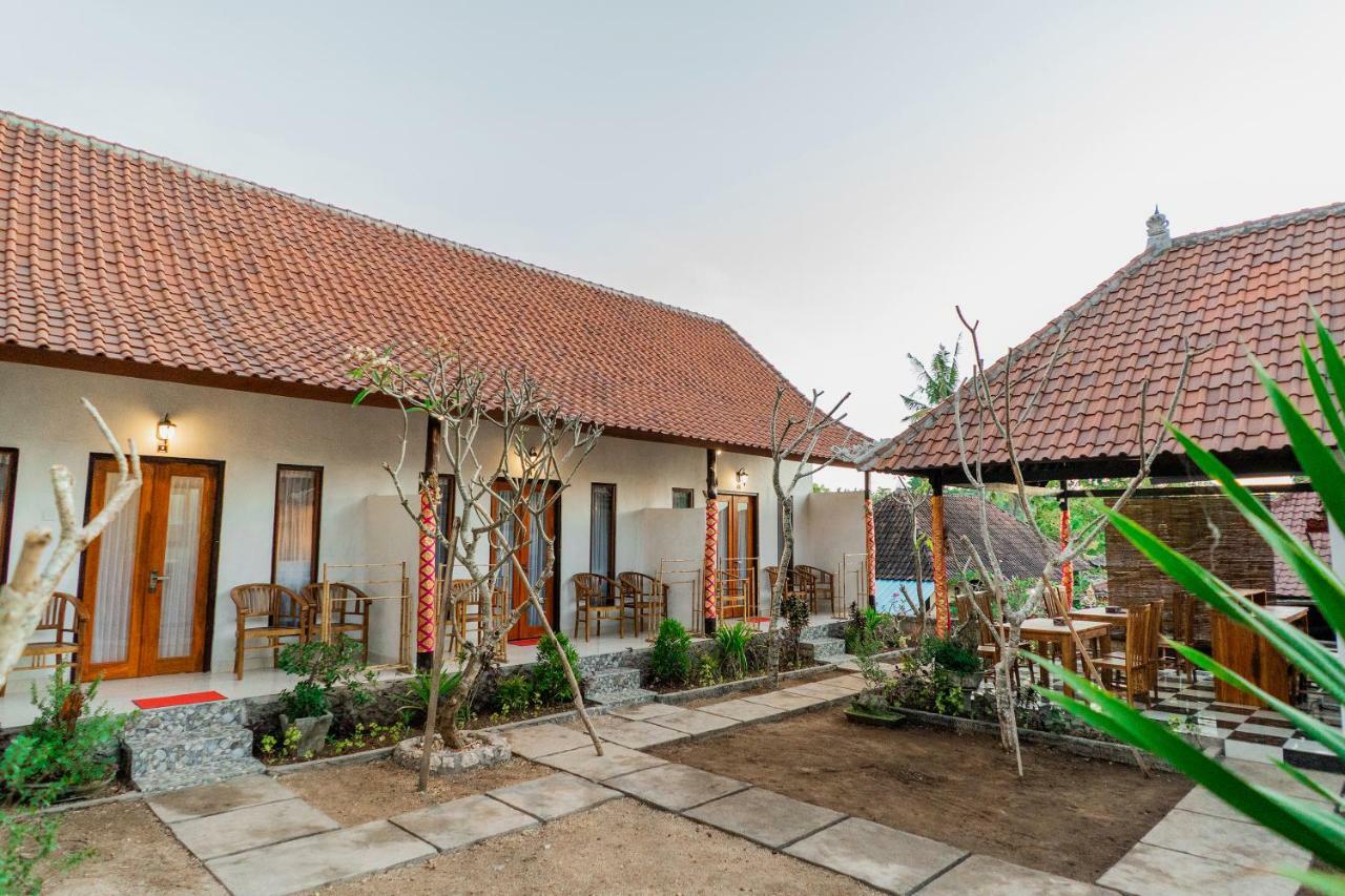 Kamasanti Hostel Toyapakeh Esterno foto