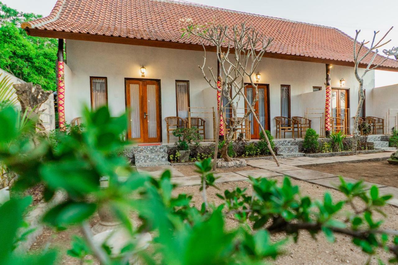Kamasanti Hostel Toyapakeh Esterno foto